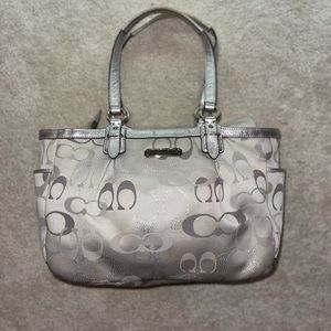 Coach Gallery 3 color signature LG silver Tote bag